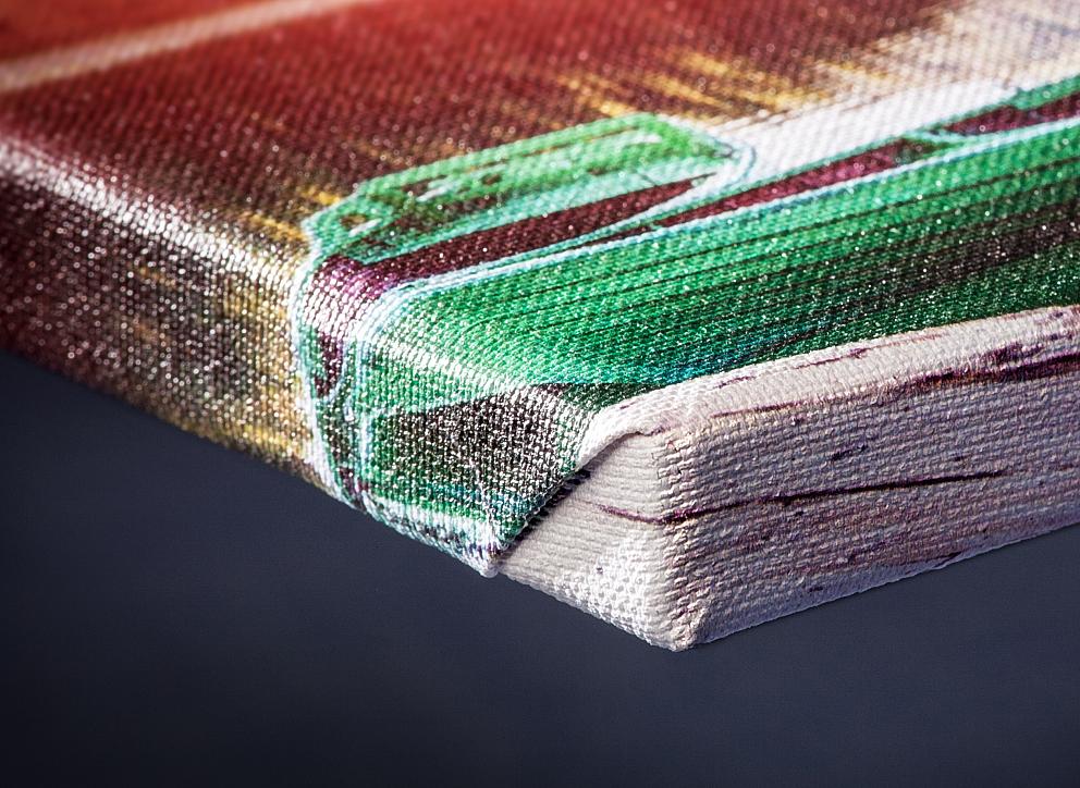 Detail rohu plátna napnutého na ráme